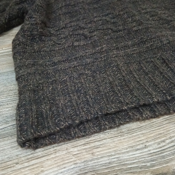 Braided Crochet Cable Knit Short Sleeve Sweater Top - Picture 5 of 12